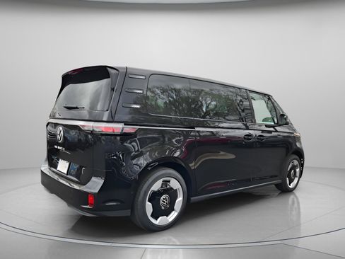 New 2025 Volkswagen ID. Buzz Pro S RWD image 5