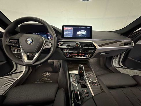 Certified 2023 BMW 530i xDrive w/ Convenience Package AWD/4WD image 12