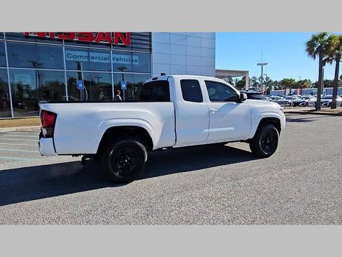 Used 2023 Toyota Tacoma SR image 33