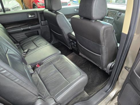 Used 2013 Ford Flex SEL image 32