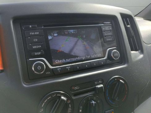 Used 2018 Chevrolet City Express LS image 32