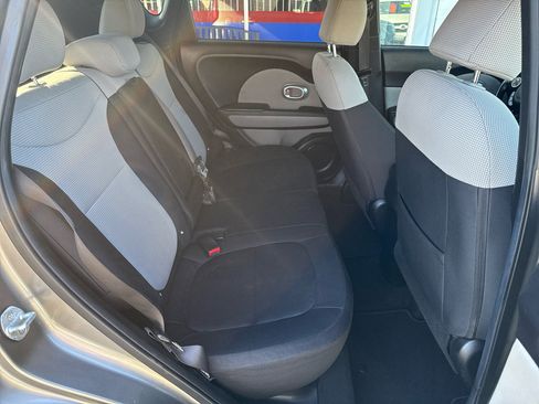 Used 2014 Kia Soul image 22