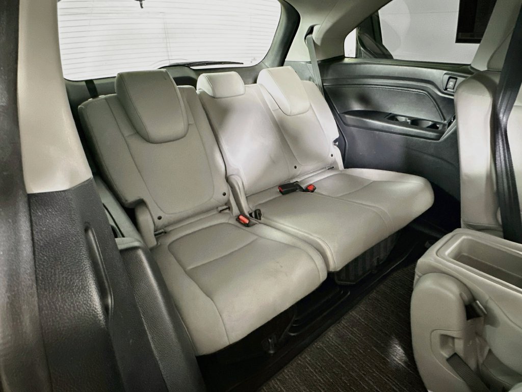Used 2024 Honda Odyssey EX-L image 16
