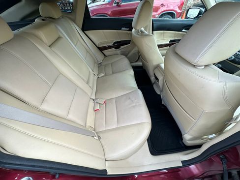 Used 2010 Honda Crosstour EX-L image 16