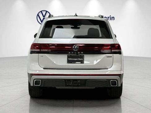 New 2026 Volkswagen Atlas Peak Edition AWD/4WD image 4