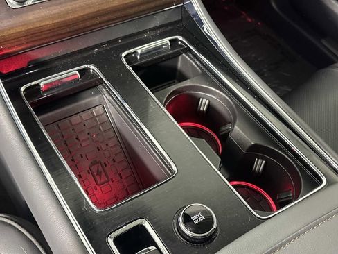 Used 2025 Lincoln Aviator Reserve w/ Equipment Group 201A image 10