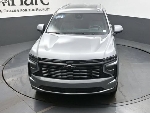 Used 2025 Chevrolet Tahoe High Country AWD/4WD image 63