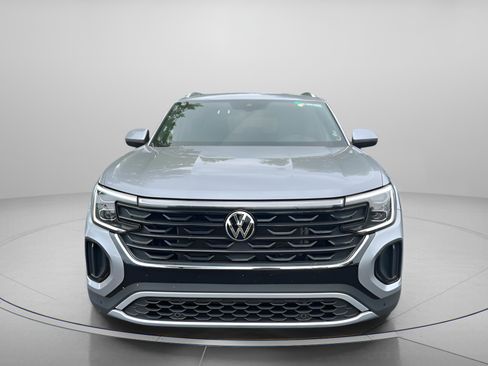 Used 2025 Volkswagen Atlas Cross Sport SE AWD/4WD image 8