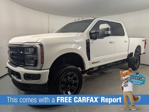 Used 2023 Ford F250 Lariat w/ Sport Appearance Package image 3