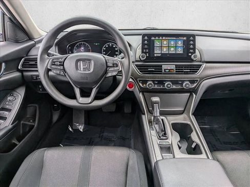 Used 2018 Honda Accord EX image 15