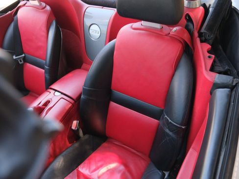 Used 2002 BMW Z8 image 9