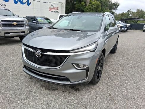 Certified 2023 Buick Enclave Essence w/ Sport Touring Edition image 7