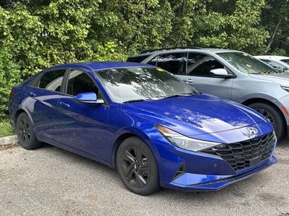 Used 2021 Hyundai Elantra SEL w/ Convenience Package