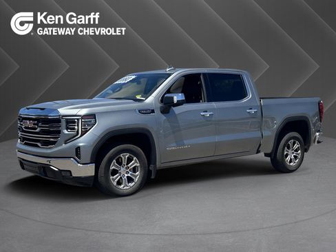 Certified 2025 GMC Sierra 1500 SLT RWD image 1