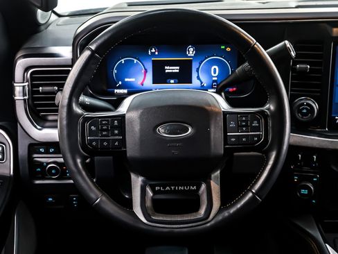 Used 2023 Ford F250 Platinum image 19