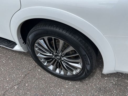 Used 2018 INFINITI QX80 Base w/ Driver Assistance Package image 17