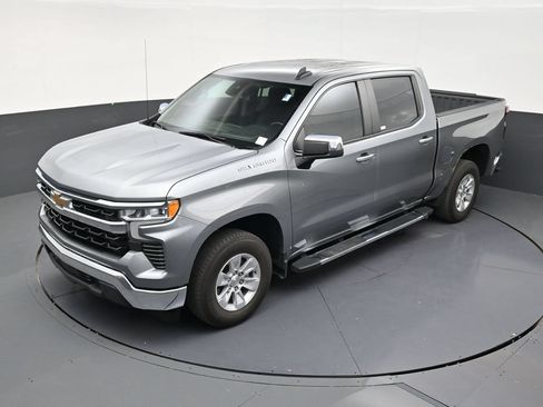 Used 2024 Chevrolet Silverado 1500 LT RWD image 12