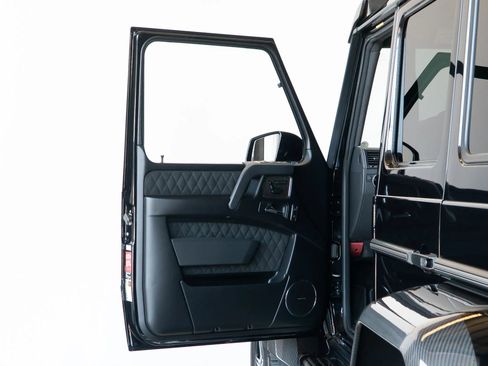 Used 2017 Mercedes-Benz G 550 Squared image 41