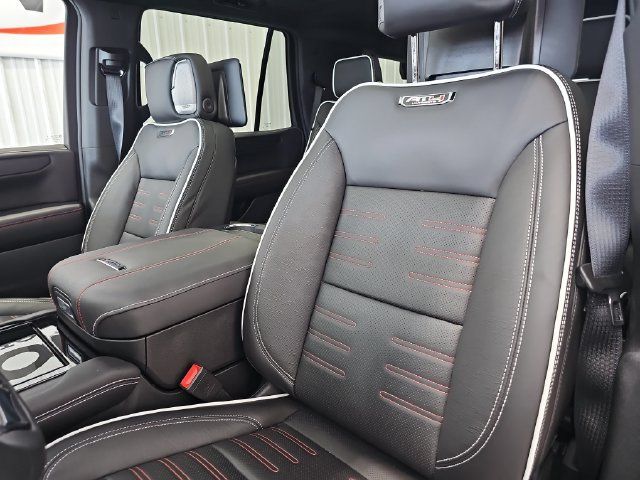 Used 2026 GMC Yukon AT4 Ultimate w/ LPO, Floor Liner Package AWD/4WD image 42