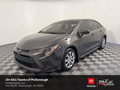 Certified 2025 Toyota Corolla LE FWD image 1