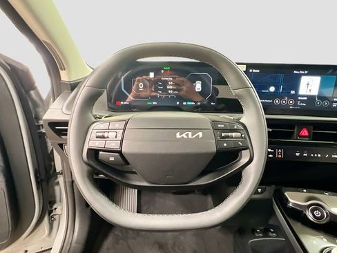 New 2025 Kia EV6 Light image 11