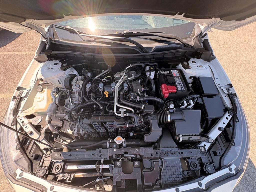 Used 2025 Nissan Altima 2.5 SV FWD image 32