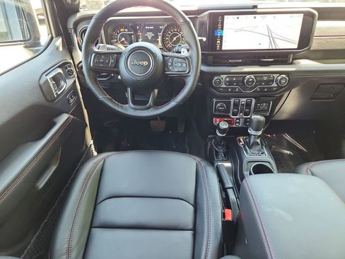 Used 2026 Jeep Wrangler Unlimited Rubicon 392 w/ Quick Order Package 27X Moab AWD/4WD image 4