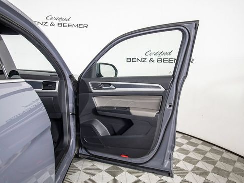 Used 2021 Volkswagen Atlas Cross Sport SEL Premium R-Line AWD/4WD image 19