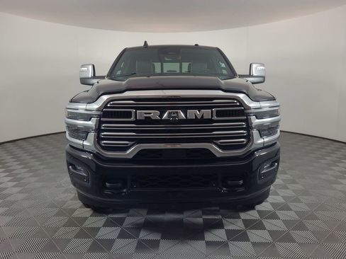 Used 2026 RAM 2500 Laramie AWD/4WD image 8