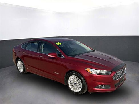 Used 2016 Ford Fusion SE w/ Equipment Group 502A image 8
