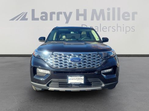 Certified 2023 Ford Explorer Platinum w/ Technology Package image 8