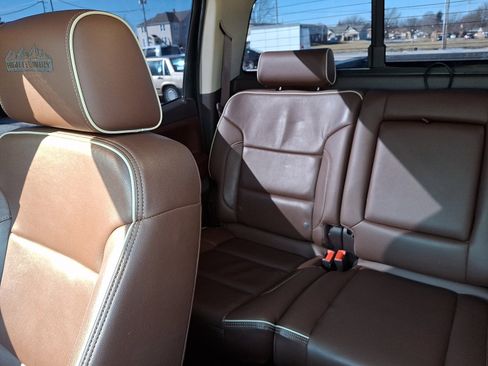 Used 2017 Chevrolet Silverado 1500 High Country image 18