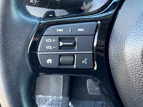 Used 2024 Honda Pilot Touring image 24