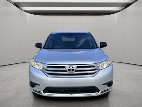 Used 2013 Toyota Highlander FWD image 8
