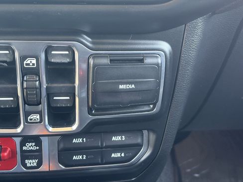 Used 2020 Jeep Gladiator Rubicon image 27