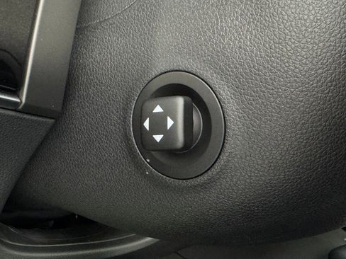 Used 2025 Genesis GV70 3.5T Sport w/ Sport Advanced Package image 20