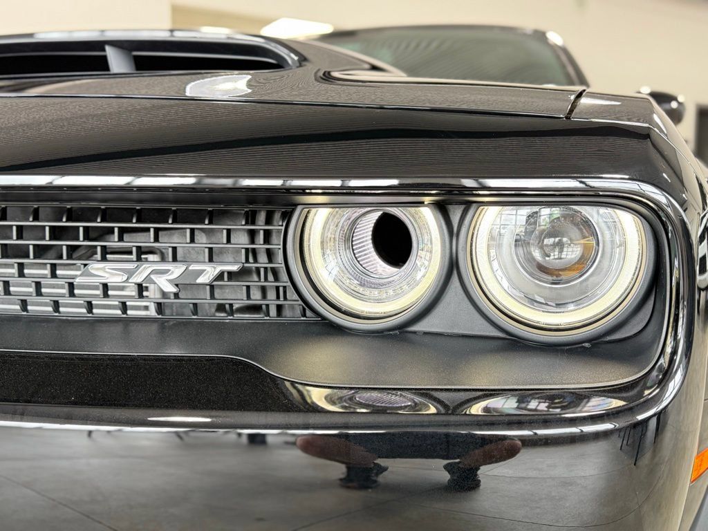Used 2018 Dodge Challenger SRT Demon RWD image 8