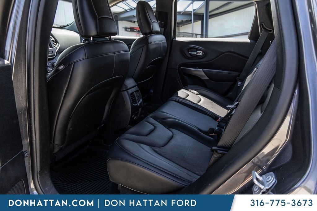 Used 2022 Jeep Cherokee Latitude Lux AWD/4WD image 18
