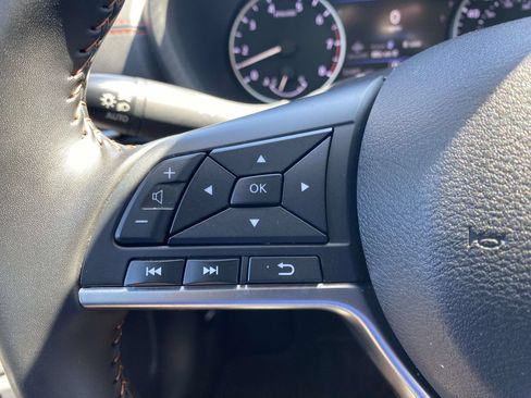 Used 2025 Nissan Sentra SR FWD image 20