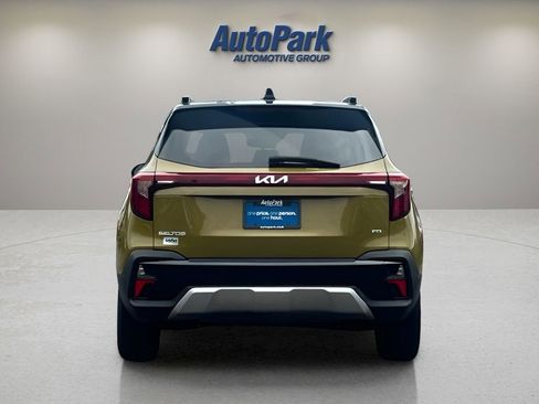 Used 2024 Kia Seltos S AWD/4WD image 6