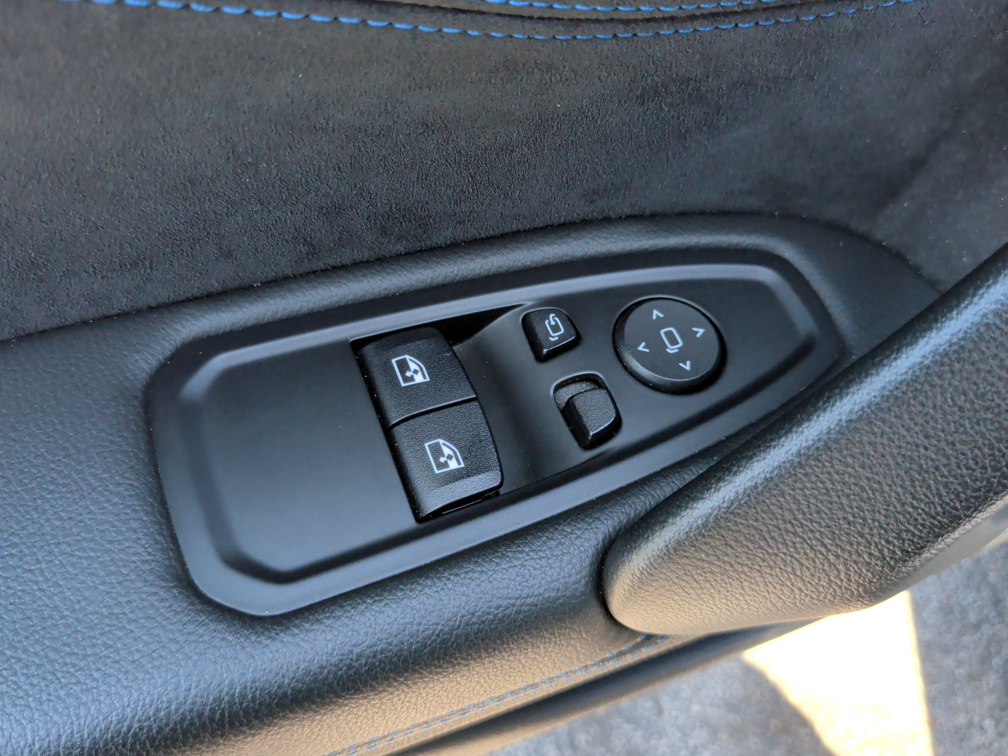 Used 2020 BMW Z4 M40i w/ Premium Package RWD image 30