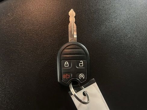 Used 2016 Ford F250 Lariat w/ Chrome Package AWD/4WD image 28