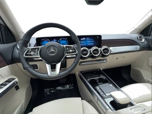 Used 2023 Mercedes-Benz EQB 350 4MATIC SUV w/ Pinnacle Package image 33