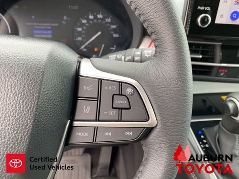 Certified 2025 Toyota Sienna XLE AWD/4WD image 43