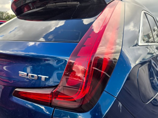Used 2019 Cadillac XT4 Premium Luxury FWD image 8