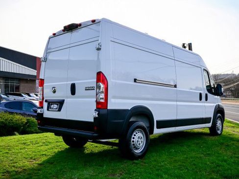 Used 2025 RAM ProMaster 2500 w/ Safety Group image 5