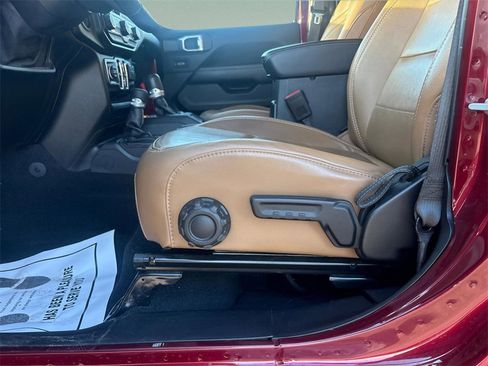 Used 2021 Jeep Wrangler Unlimited Sahara w/ Cold Weather Group image 18