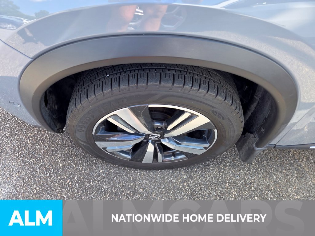 Used 2023 Nissan Rogue SL w/ SL Premium Package FWD image 4