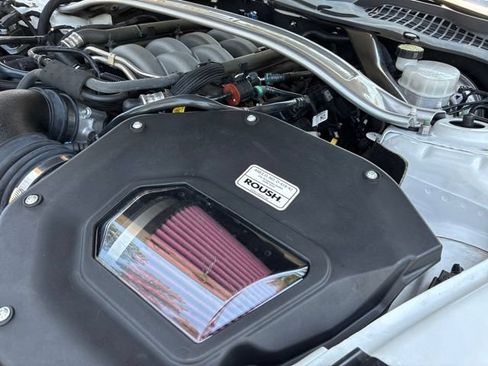 Used 2020 Ford Mustang GT Premium w/ GT Performance Package RWD image 21