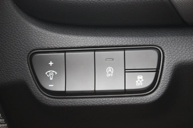 Used 2025 Kia Seltos LX AWD/4WD image 18